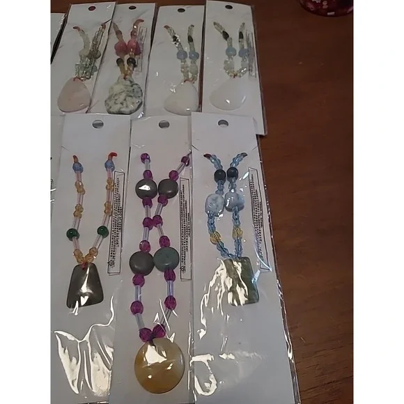 New 15 Pieces Ladies Boutique Jewelry Necklace Lot Beads Stones Green Pink Blue - Picture 5 of 7